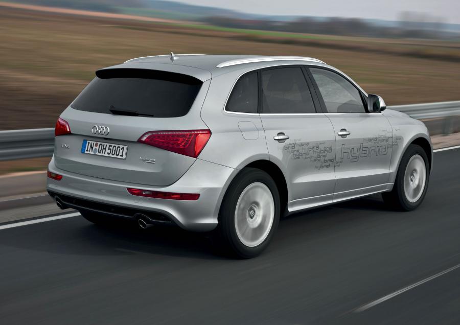  Audi Q5 Hybrid Quattro (8R) 2011 года  (фото 25 из 40)